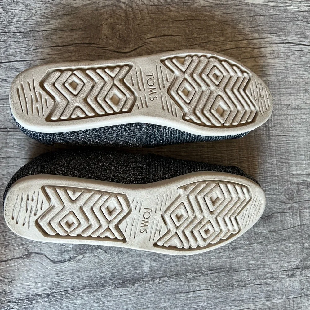 Women’s Toms Shoes Sz 7 Alpargata Forged Iron Sparkle Knit